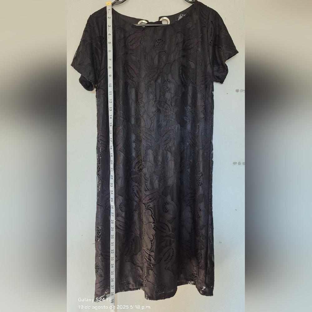Elegant Black Lace Dress